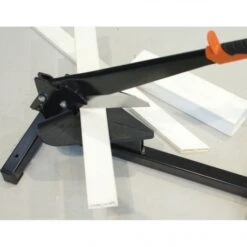 EDMA CAMELEON 130 - Guillotine à Onglet Avec Lame Inox De 130 Mm -Art-Garden Boutique cameleon 130 guillotine a onglet avec lame inox de 130 mm 3