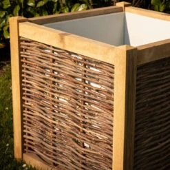 Jardinière En Chêne Avec Tressage Noisetier - Avec Ou Sans Bac - 2 Tailles Disponibles -Art-Garden Boutique jardiniere en chene avec tressage noisetier avec ou sans bac 2 tailles disponibles 2