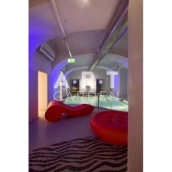 Table Bot One Slide -Art-Garden Boutique table bot one slide 4